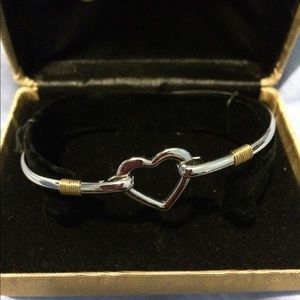 Silver heart clasp bracelet